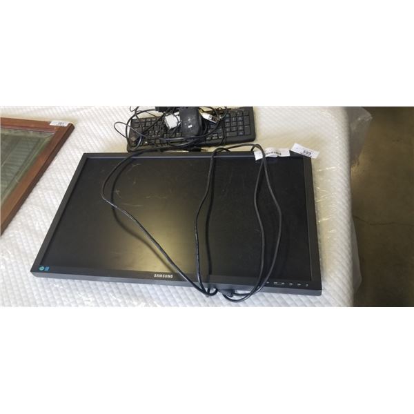 SAMSUNG 27 INCH DISPLAY MONITOR WITH KEAYBVOARD AND MOUSE, WORKING