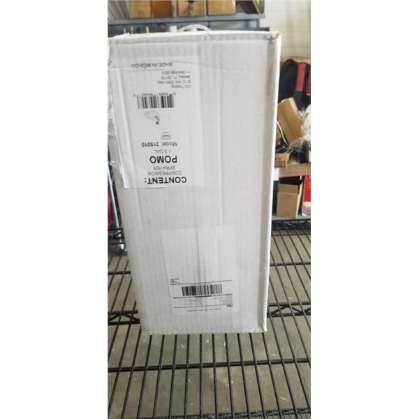 NEW 1.3 GALLON COMPRESSION SPRAYER