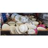 Image 1 : LUNCHEON FOR EIGHT VERANDA CHINA