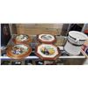 Image 1 : 4 COLLECTOR PLATRES AND PORCELAIN WASTE BASKET