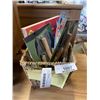 Image 1 : NEW KIDS ACTIVITY/GARDEN BOX - 6 PLANTABLE PENCILS & 5 PLANTABLE GREETING CARDS - 9 MINI GARDEN TOOL