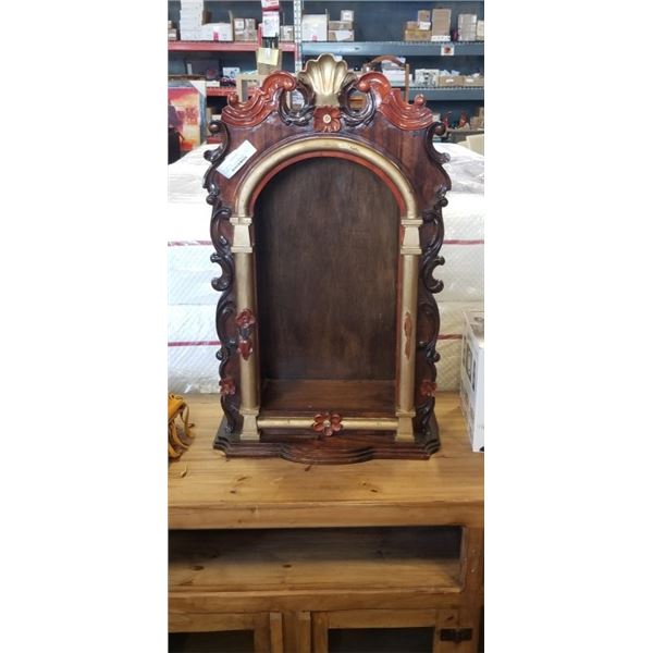 DECORATIVE WOODEN SHADOW DISPLAY BOX