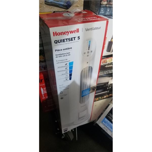 HONEYWELL QUIET SET 40" 5 SPEED OSCILLATING FAN - TESTED WORKING, RETAIL $99