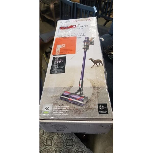 DYSON CYCLONE V10 ANIMAL CORDLESS STICK VACUUM WITH CHARGER TESTED AND WORKING