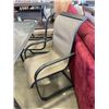 Image 2 : GLASS TOP PATIO TABLE AND 4 CHAIRS