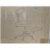 Image 2 : VIVO BLACK CROSS LEGGED CHAIR WITH WHEELS