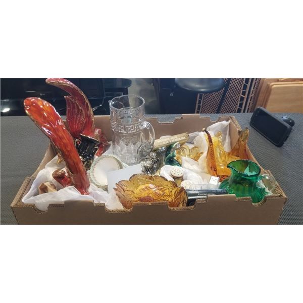 TRAY OF ASSORTED SALT AND PEPPER SHAKERS, ASSORTED ART GLASS, MCM ORNAMENTS AND TWO ANTIQUE CUP AND 
