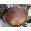 Image 2 : 30" ROUND TABLE