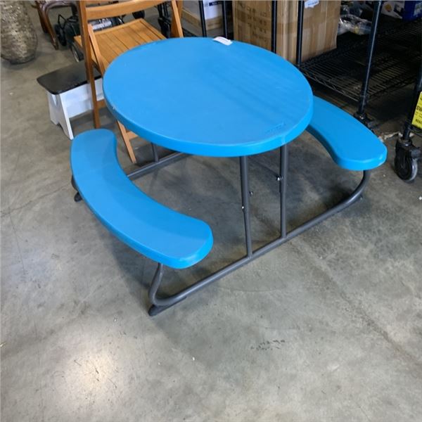 LIFETIME FOLDING KIDS TABLE