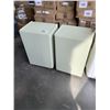 Image 1 : 2 MATCHING STORAGE CABINETS