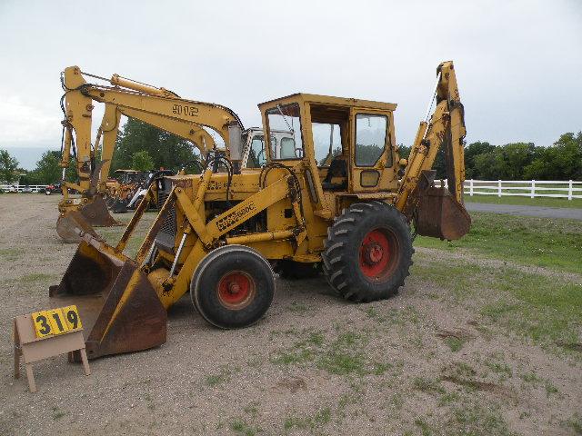 Case 680C Construction King backhoe
