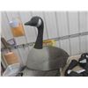 Image 2 : 6 Canda Goose Decoys , Jumbo Large +Canvas Bag