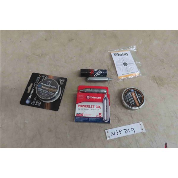 Pellets, BB's + CO2 Cartridge 