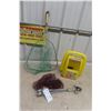 Image 1 : 6 Quart Trolling Bait Bucket, Minnow Net + Fishing Net Scoop