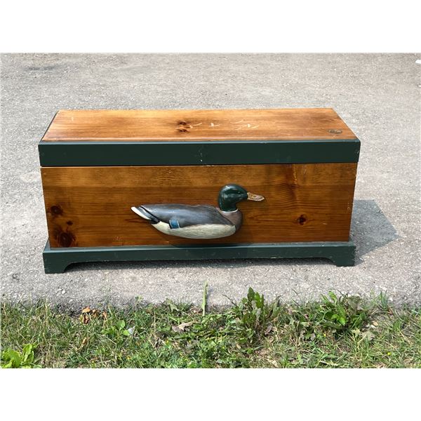 Ducks Unlimited Storage Trunk / Chest Approx: 35.5 x 13 & 15.5"T