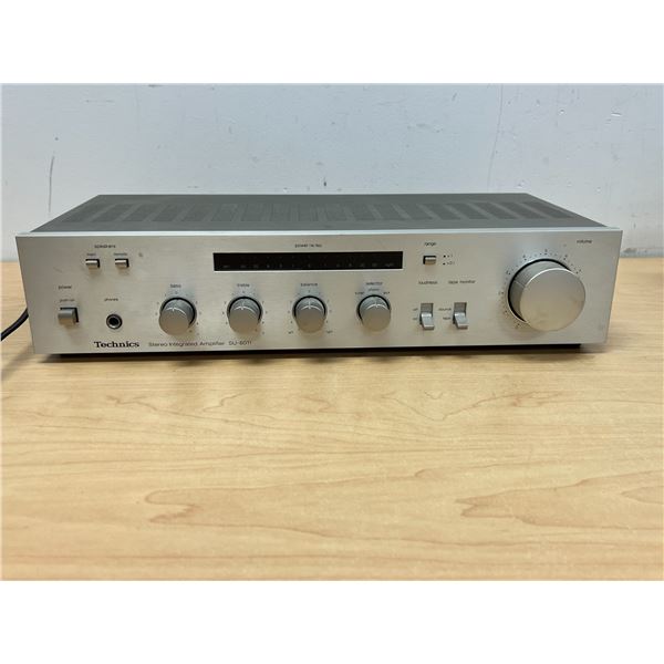Technics Stereo Integrated Amplifier SU-8011