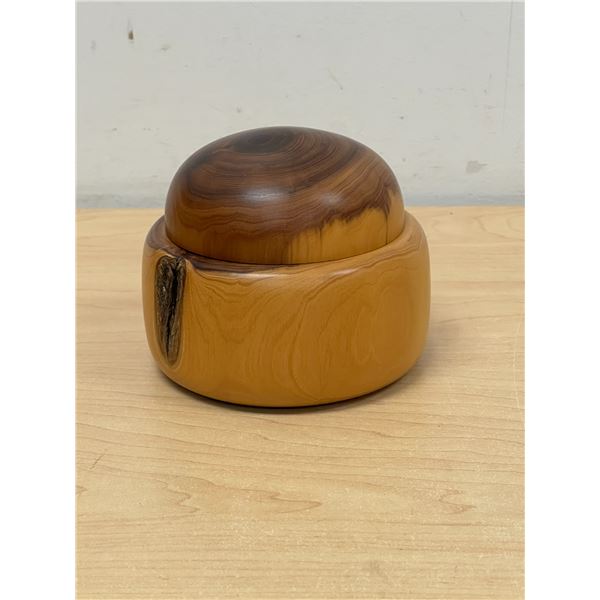J. Dennes Australian Mulga Wood Sculpted Trinket Dish 4.25"W 3.25"T - quite amazing