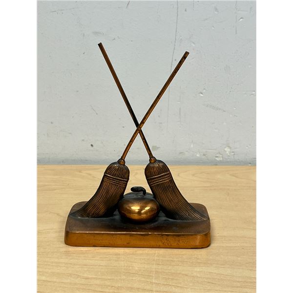 Cast Metal Curling Décor Piece 6.5"T 5"W