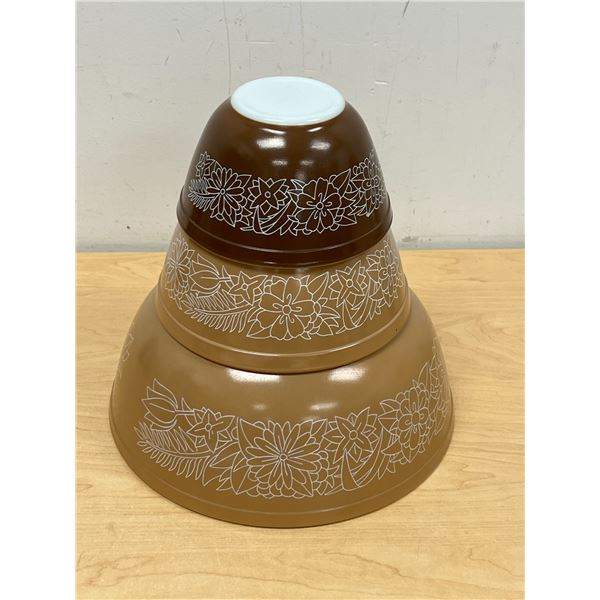 3 Pyrex Woodlands Brown Nesting Mixing Bowls - Largest 4 Quart - see photos