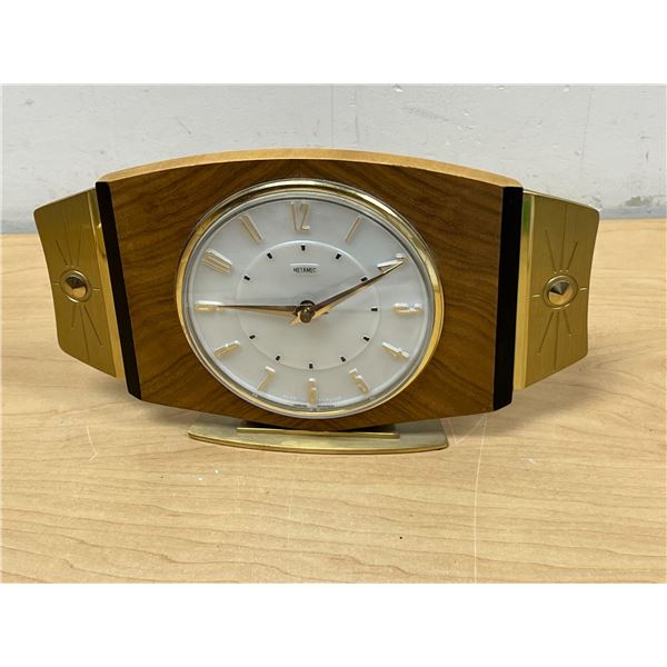 Vintage Metamec England Battery OP Wood & Brass Clock 10x6" started running with battery