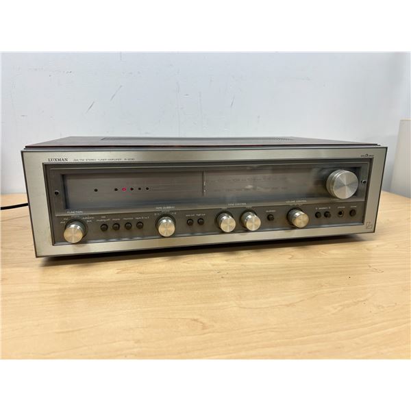 Luxman Duo-B Circuit FM/AM Stereo Tuner Amplifier R-3030 powers, not tested - no guarantees