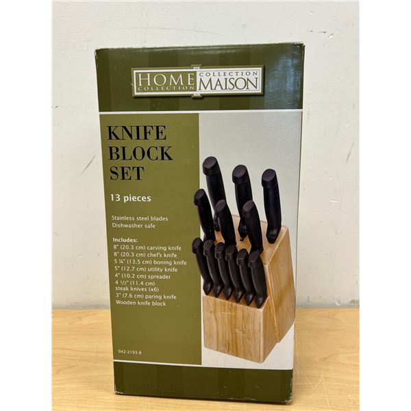 New 13 pc Knife Block Set