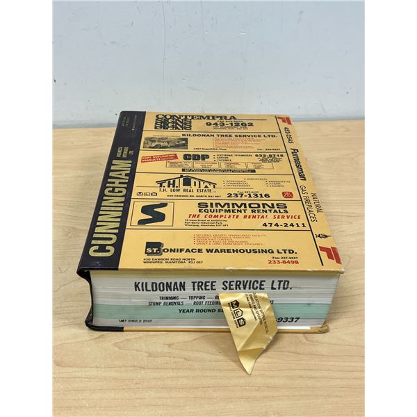 Vintage Henderson's Directory for Winnipeg MB - see all photos