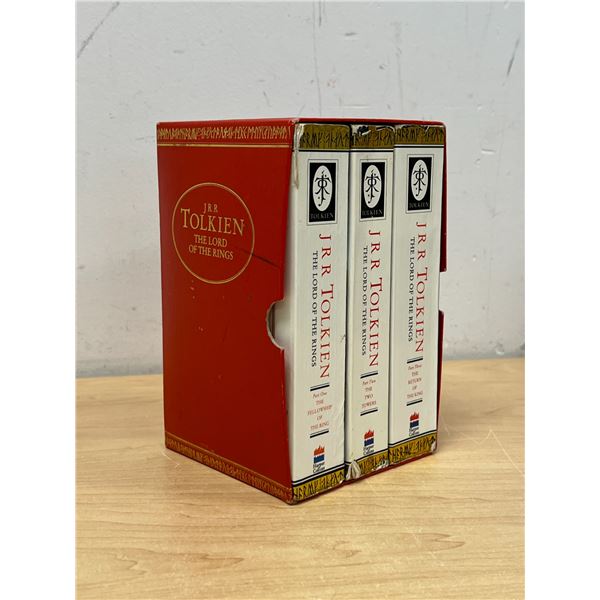 J.R.R Tolkien The Lord of the Rings Box set - see all photos