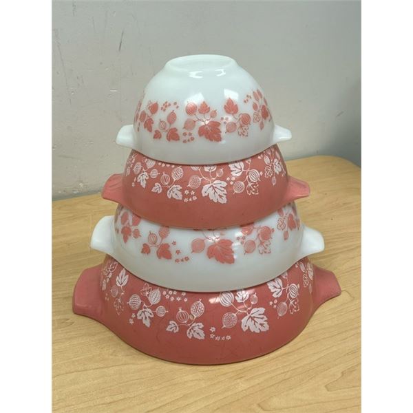 Pyrex Pink Gooseberry Cinderella Nesting Mixing Bowls - Largest 4 QT.