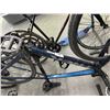 Image 2 : Trek Blue Mountain Bike