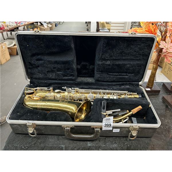 Saxaphone w/Case