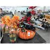 Image 1 : Halloween Pumpkin, Silk Floral Décor