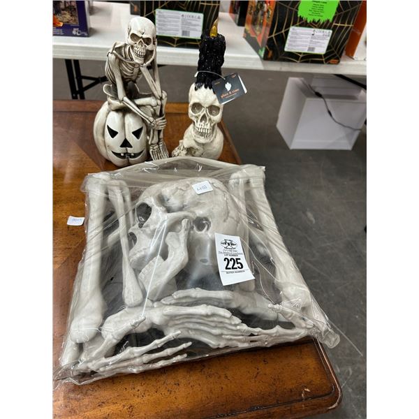 Skeleton Halloween Décor - 3