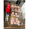 Image 1 : 14-TY Beanie Babies Collectables w/Showcase - 14 X $