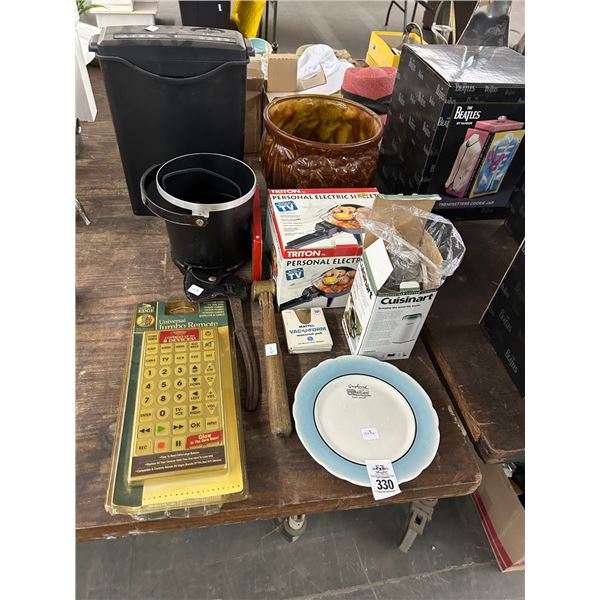 Jumbo Universal Remote, Electric Skillet, Sauce Warmer, Coffee Grinder