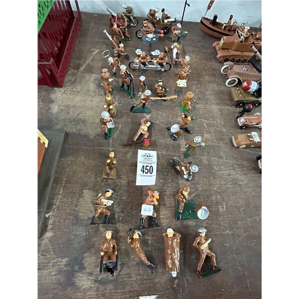 Vintage Die Cast Toy Soldiers
