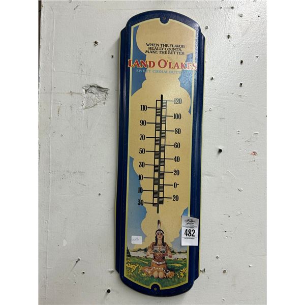 Land O Lakes Vintage Metal Outdoor Thermometer