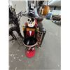 Image 1 : Halloween Pirate Lighted Door Greeter