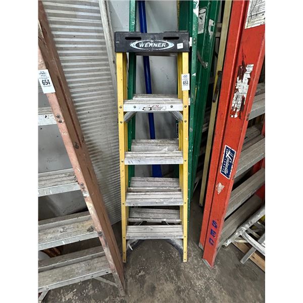 Werner Yellow FG 5' Stepladder