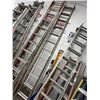 Image 1 : Werner Alum. Approx. 24" Ext. Ladder - Missing ?
