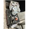 Image 1 : Hydraullic Pump