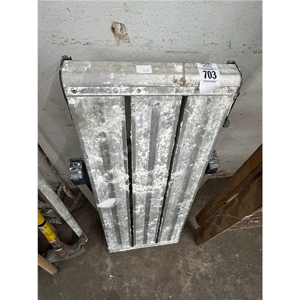 Small Alum Step Scaffold