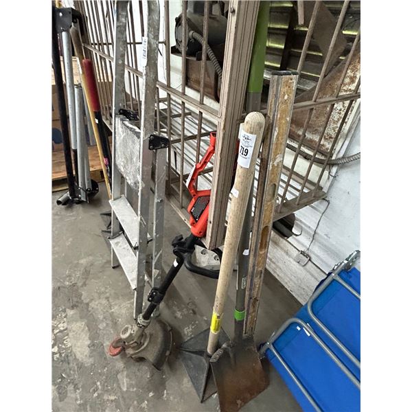 Shovel, Tamper, Level