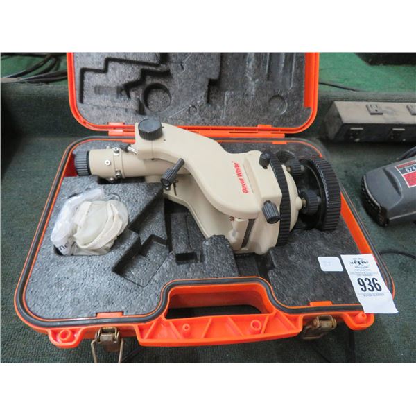 David White Transit Level w/Case