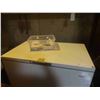 Image 2 : Danby Chest Freezer 46'' x 27'' x 34 1/2'' 