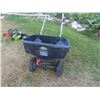 Image 2 : Scotts Turf Builder Seeder 