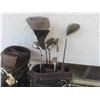 Image 2 : 2 Golf Club Bags with 7 Clubs , Right Handed. 