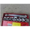 Image 2 : Craftsman 3/8'' + 1/2'' , Ratchets, Sockets, 3/4'' Drive, 