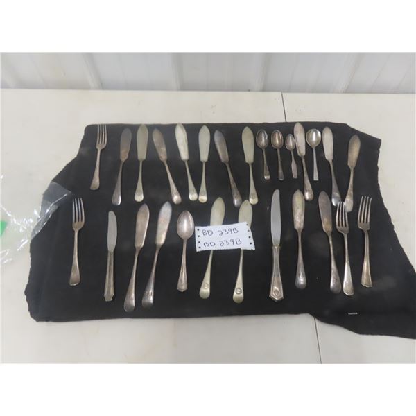 Vintage Antique Oceanuner/Railway Cutlery Lot