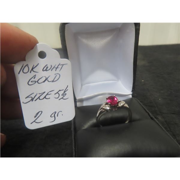 10Kt White Gold Size 5 1/2 Ring 2gr.